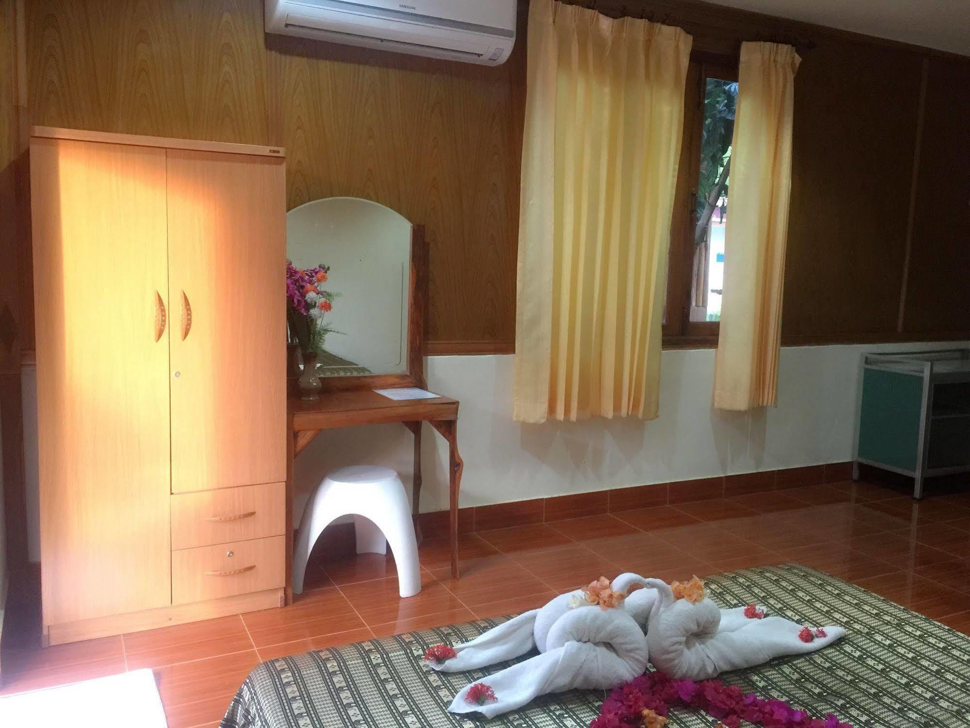 Poonsap Resort Ko Lanta Exterior foto