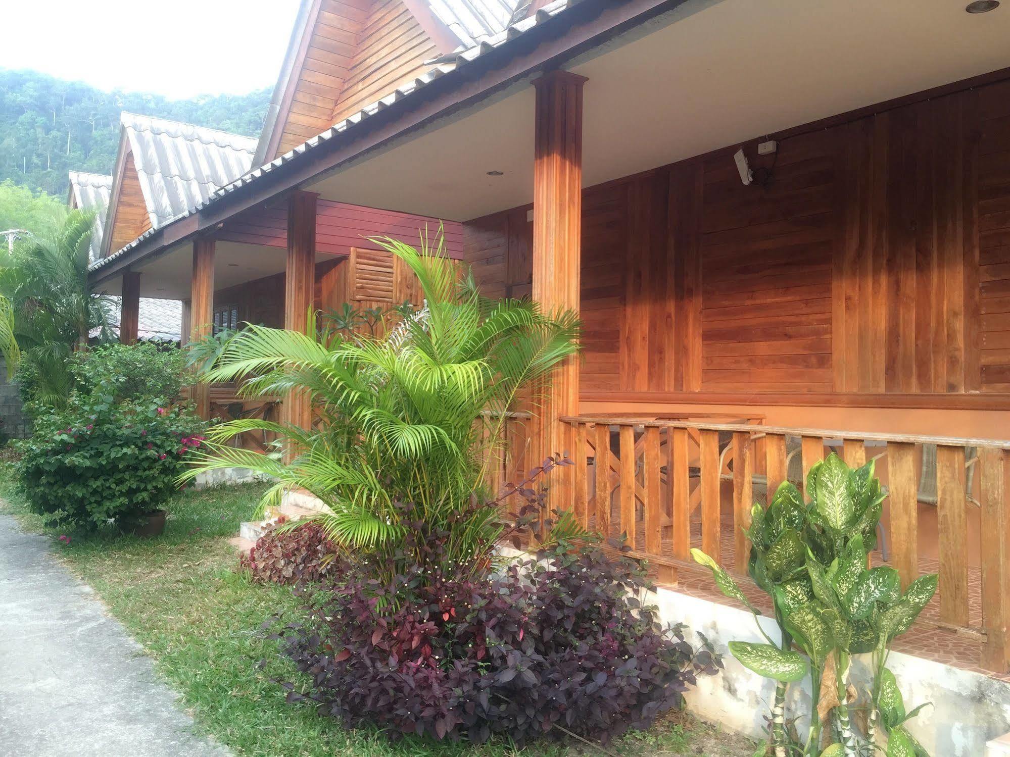 Poonsap Resort Ko Lanta Exterior foto
